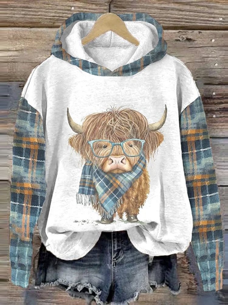 Vintage Cute Highland Cow Print Long Sleeved Hoodie