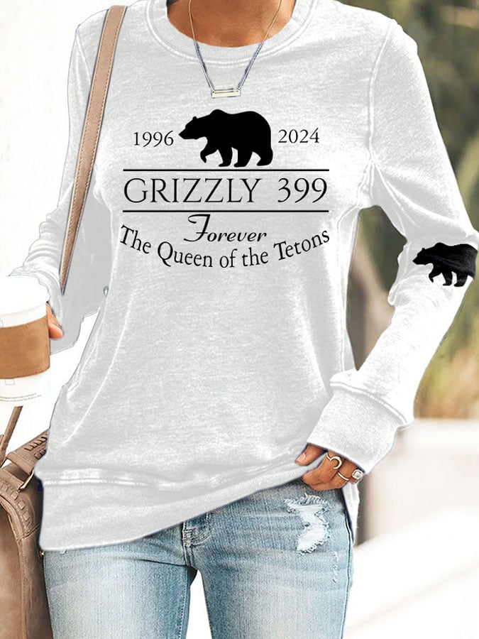 Retro Grizzly 399 Forever The Queen Of The Tetons 1996-2024 Print Sweatshirt