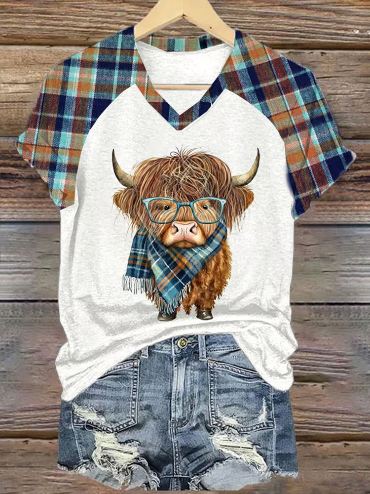 Retro Highland Cow Painting V-Neck T-Shirt