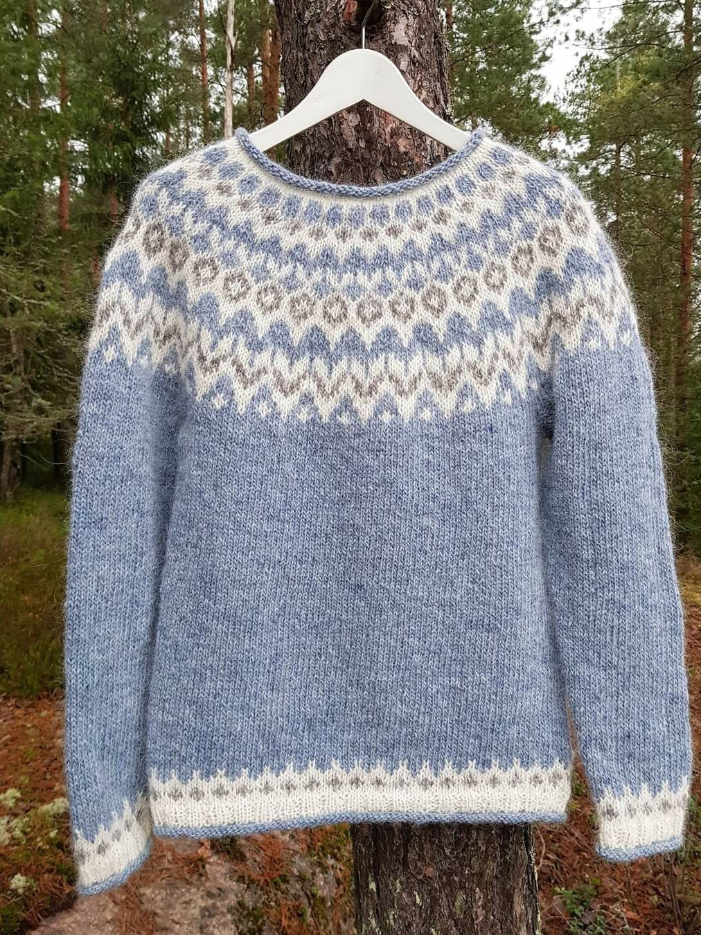 Women's Vintage Knit Crew Neck Sweater