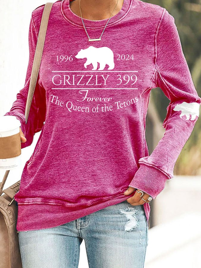 Retro Grizzly 399 Forever The Queen Of The Tetons 1996-2024 Print Sweatshirt