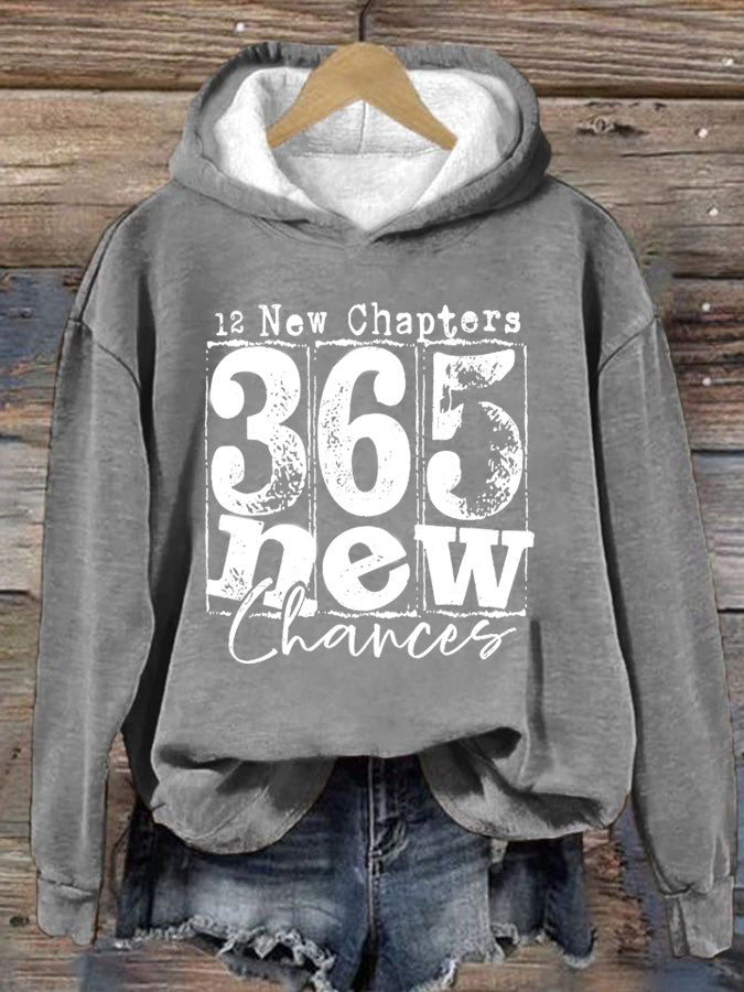 Kapuzenpullover mit „12 New Chapters 365 New Chances“-Print für Damen